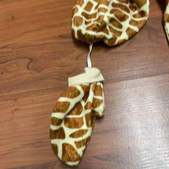 Halloween infant giraffe costume (missing hat), size 12-24 months - Picture 2 of 4